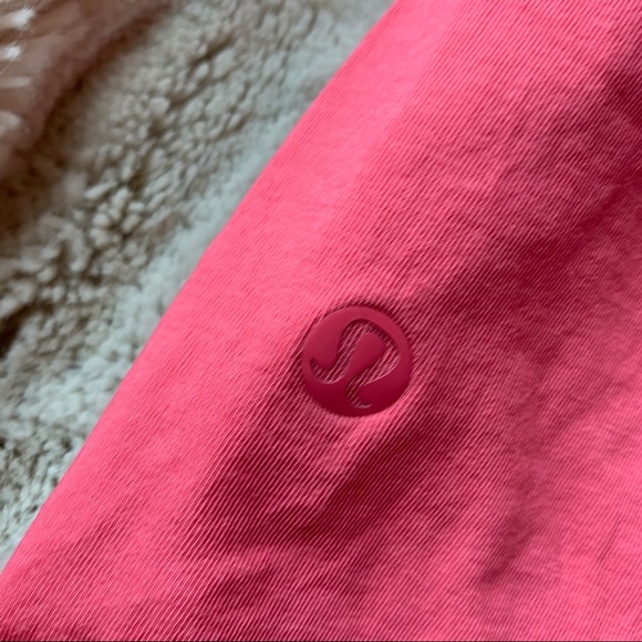 Lululemon essential tank top - Picture 4 of 5